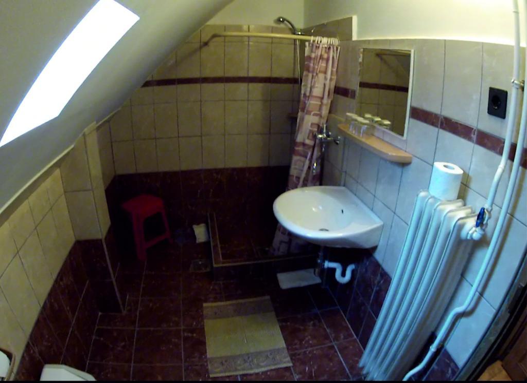 Olympos Panzio Hotel Budaors Room photo